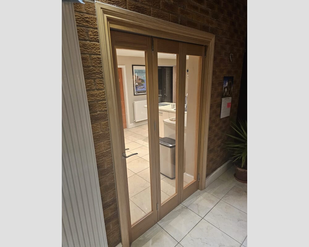1915x2060x133mm Pref. Oak P10 Roomfold Grande (2+1)